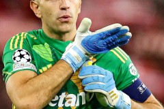 那不勒斯足球复兴：从低谷逆袭至意甲新贵